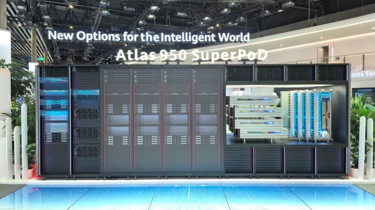 Huawei Atlas 950: SuperPoD Komputasi AI Skala Besar Di MWC