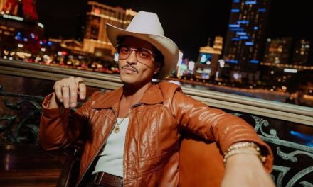 Bruno Mars Dominasi Chart Global Dengan Album “The Romantic”