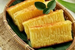 Bika Ambon Medan: Bolu Berongga Aroma Serai Dan Daun Jeruk