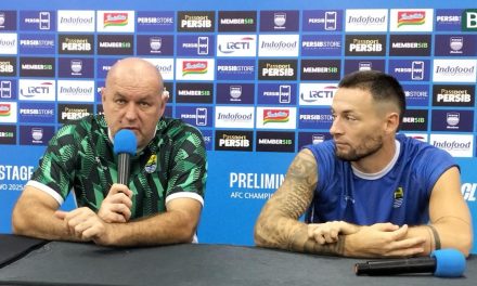 Bojan Hodak Sebut Marc Klok Jadi Role Model Pemain Lokal