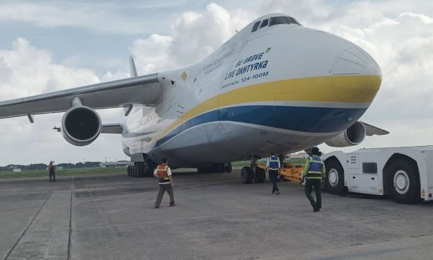 Pesawat Kargo Raksasa Pertama Sukses Mendarat Di IKN