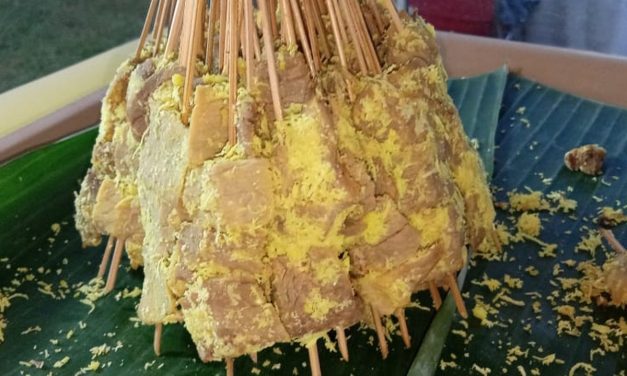 Menjajal Sate Rangang Payakumbuh: Berbahan Daging Belut Laut