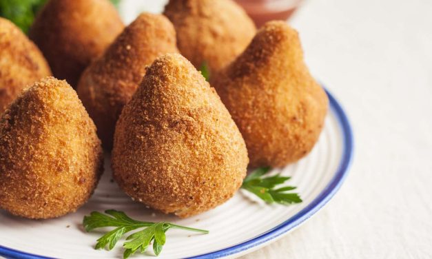 Menikmati Coxinha, Jajanan Ayam Creamy Khas Brasil