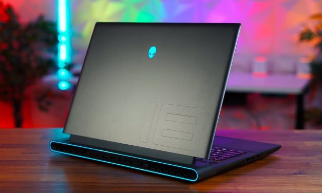 Alienware m18 R2 Rilis: Laptop Gaming Monster Berlayar 480Hz