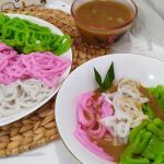 Kue Putu Mayang Betawi: Kelezatan Mi Tepung Beras Kuah Kinca
