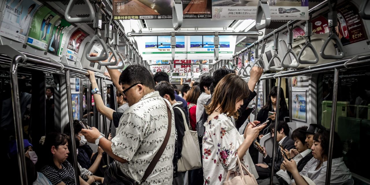 Trik Mindful Commuting Untuk Redakan Cemas Pagi Hari