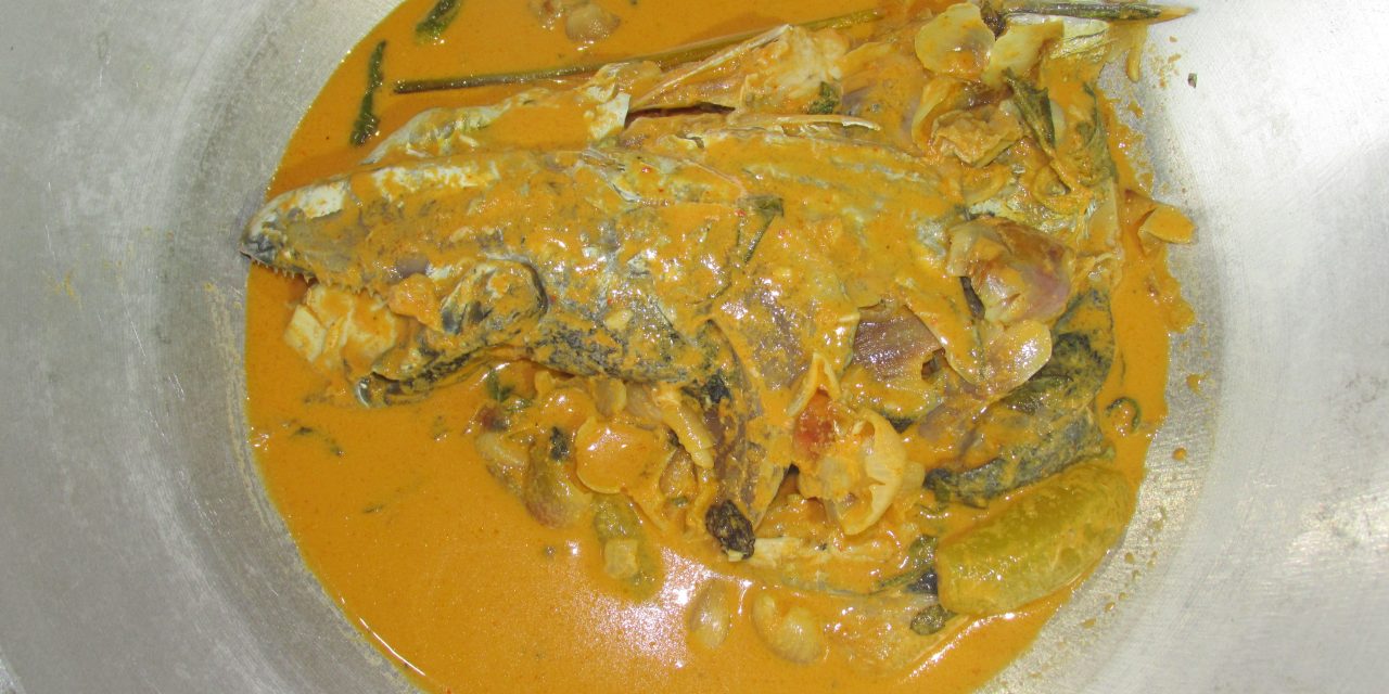 Gulai Kapala Lauak Khas Pariaman: Olahan Kepala Ikan Karang