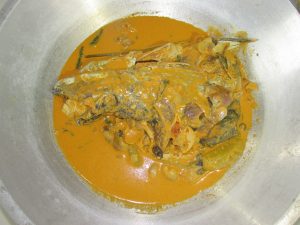 Gulai Kapala Lauak Khas Pariaman: Olahan Kepala Ikan Karang