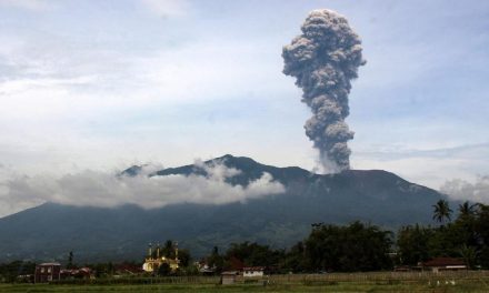 PVMBG Operasikan Seismograf Generasi Baru Di Gunung Marapi